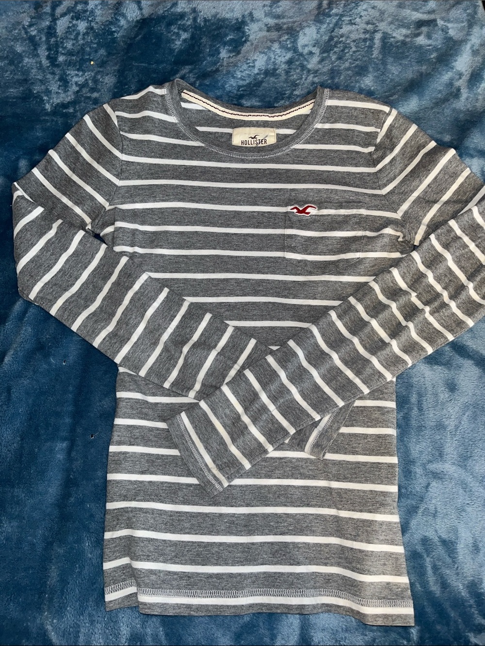 Hollister Gray & White Striped Tee with Red Logo - Picture 2 of 2